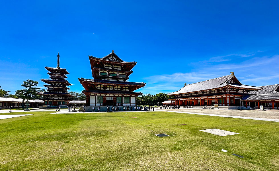 Yakushi-ji Temple - Photo 10