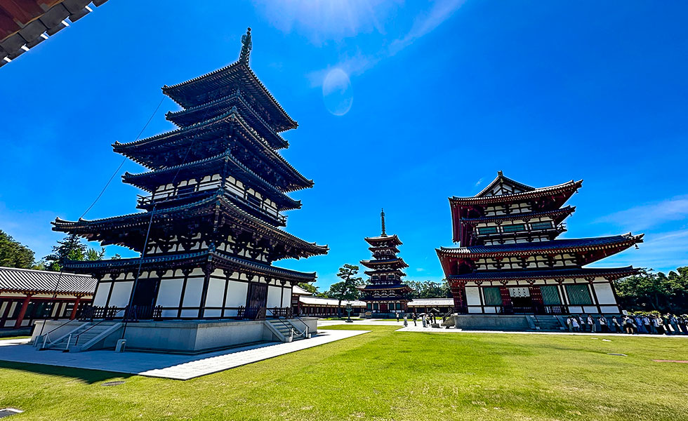 Yakushi-ji Temple - Photo 11