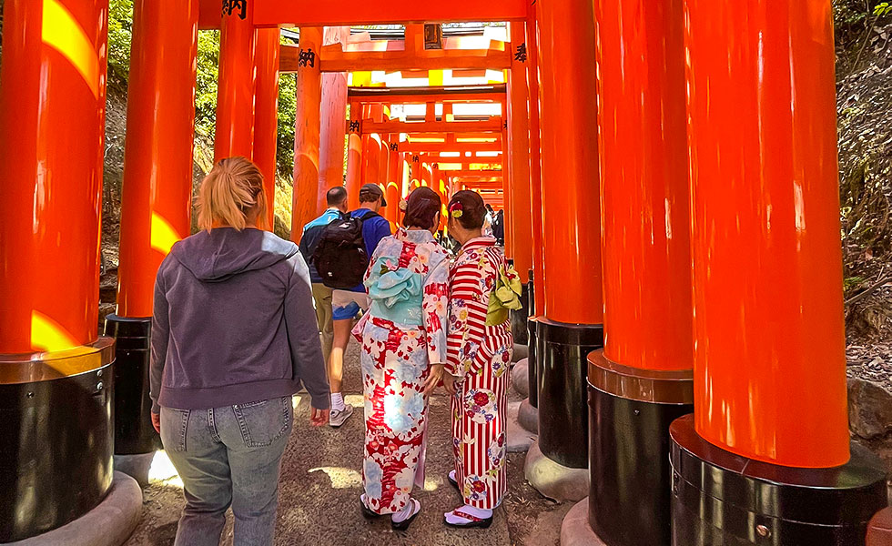 Fushimi Inari Taisha - Photo 40