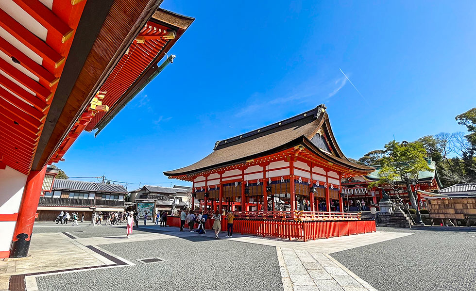 Fushimi Inari Taisha - Photo 13