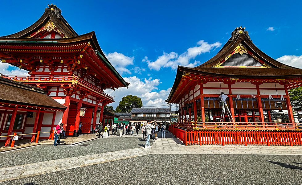 Fushimi Inari Taisha - Photo 12