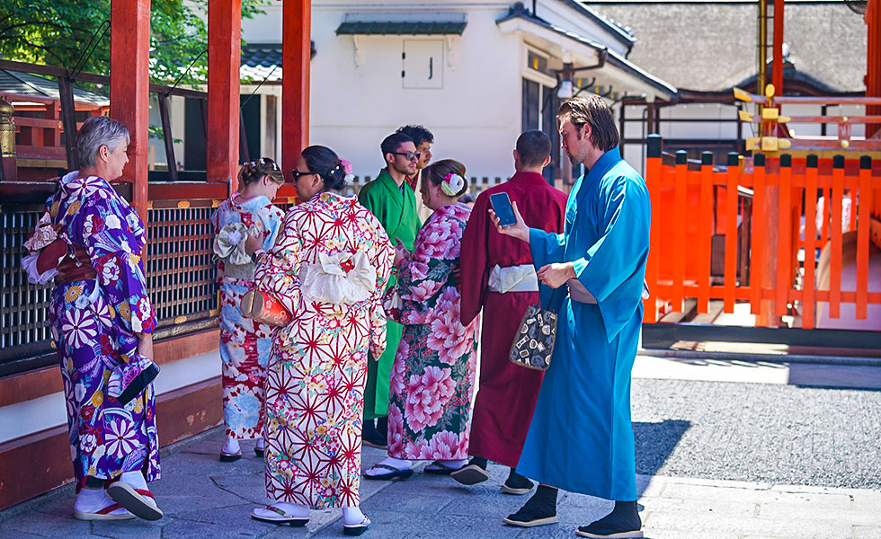 Fushimi Inari Taisha - Photo 22