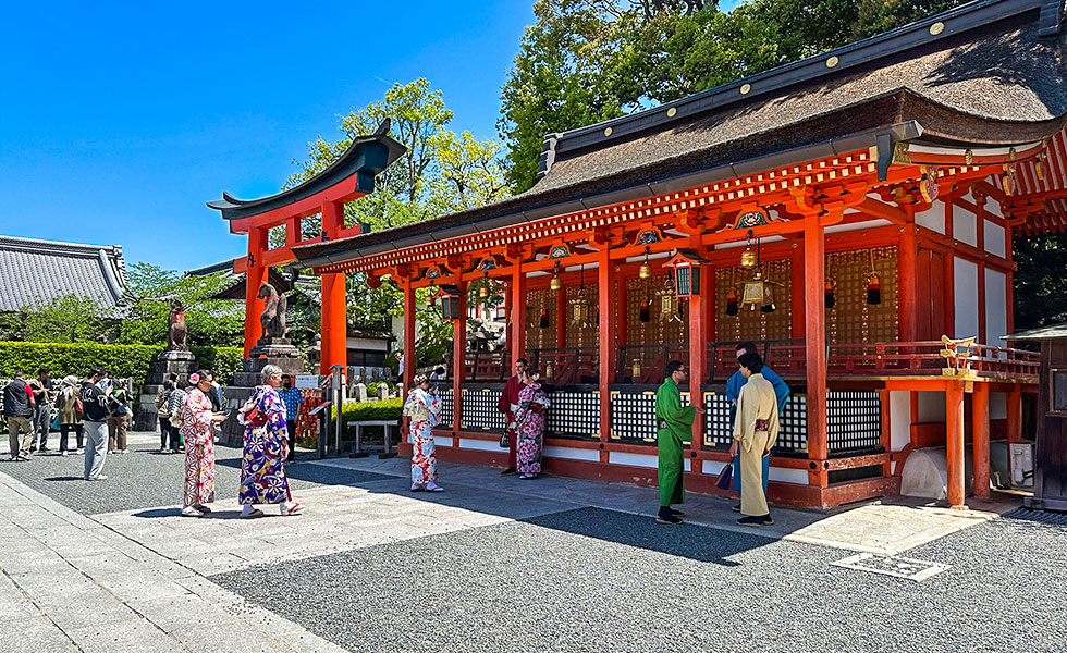 Fushimi Inari Taisha - Photo 23