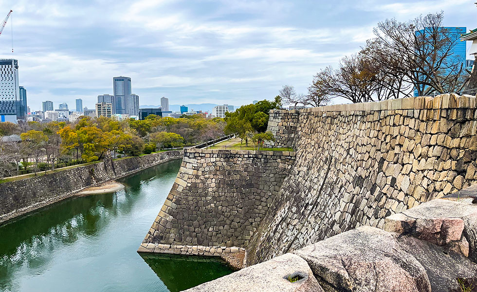 Osaka Castle - Photo 42