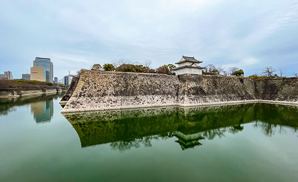 Osaka Castle - Photo 41