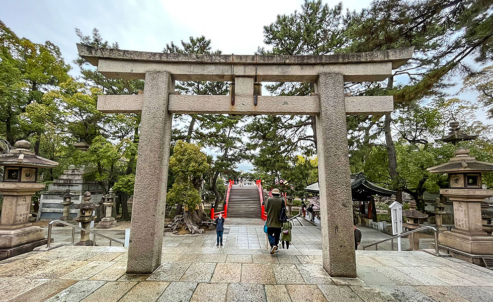 Sumiyoshi Taisha Shrine - Photo 4