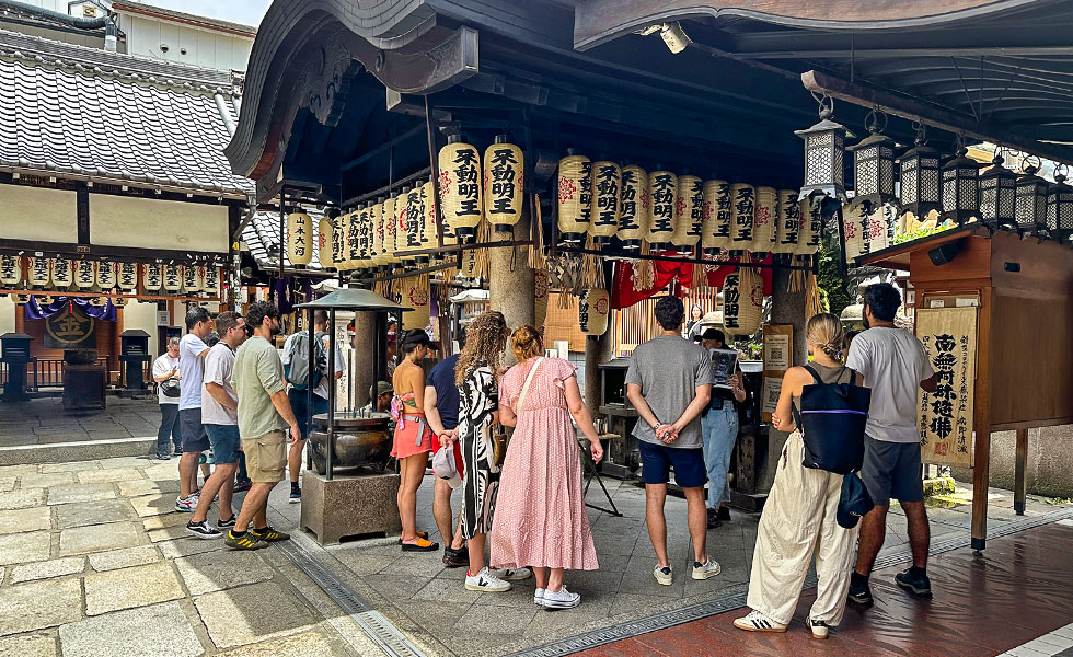 Hozenji Temple & Hozenji Yokocho - Photo 4