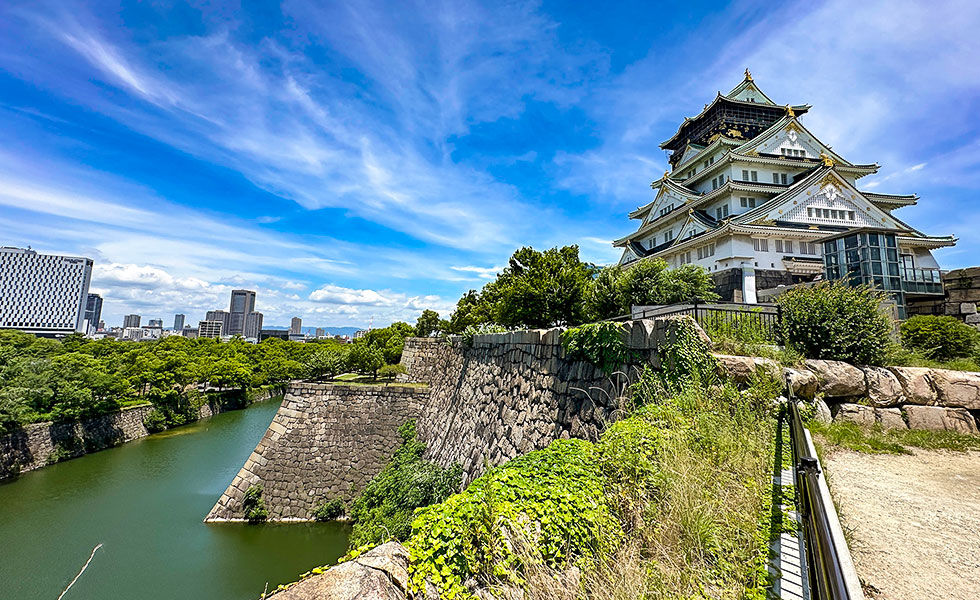 Osaka Castle - Photo 18