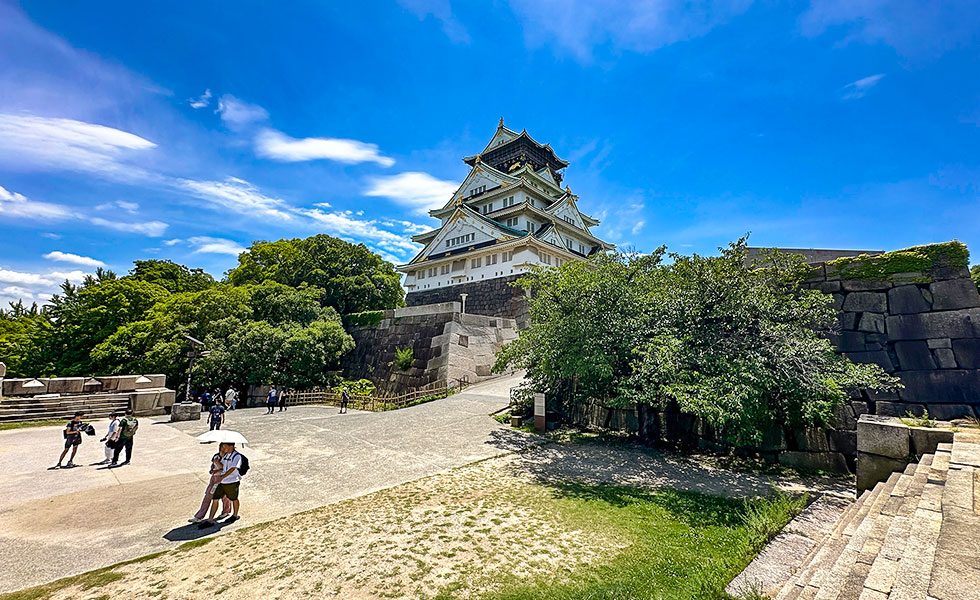 Osaka Castle - Photo 16