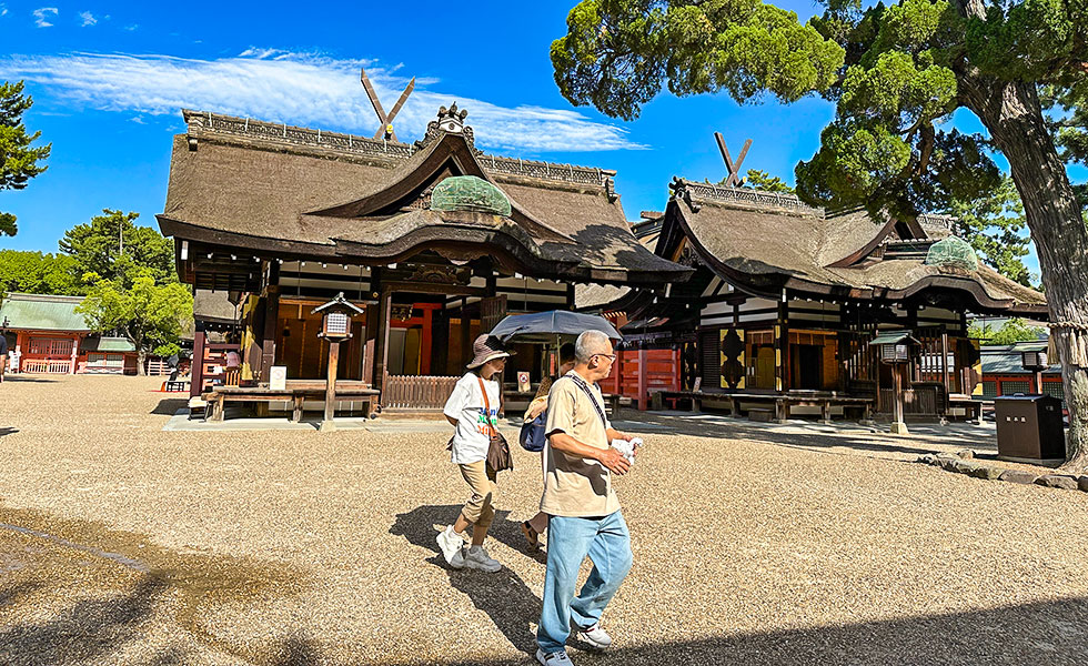 Sumiyoshi Taisha Shrine - Photo 13