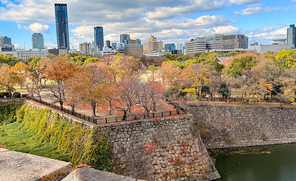Osaka Castle - Photo 3