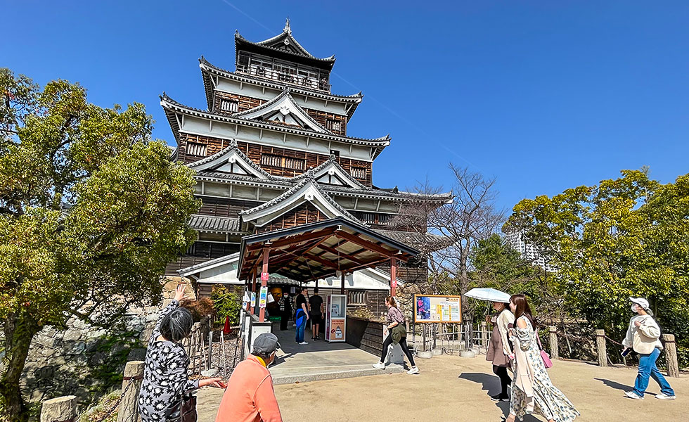 Hiroshima Castle - Photo 3