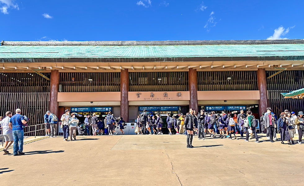 Hiroshima-Miyajima Ferry - Photo 8
