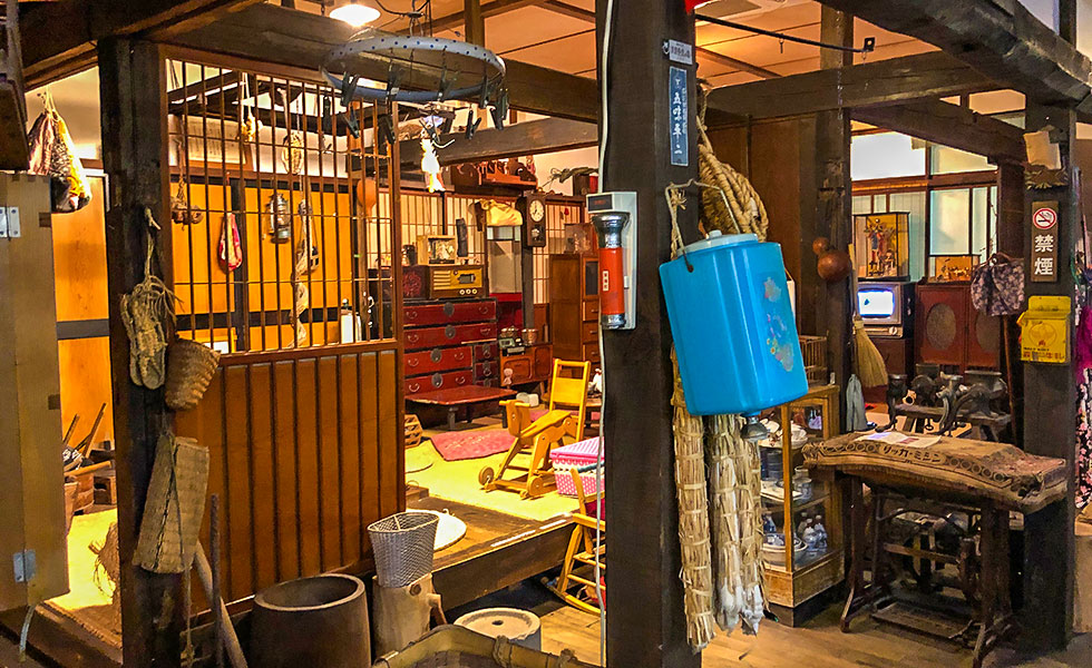 Takayama Showa-kan Museum - Photo 18