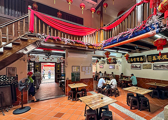 Food & Restaurants