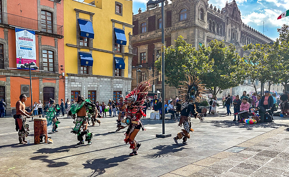 Buskers & Performance on Zocalo Square - Photo 9