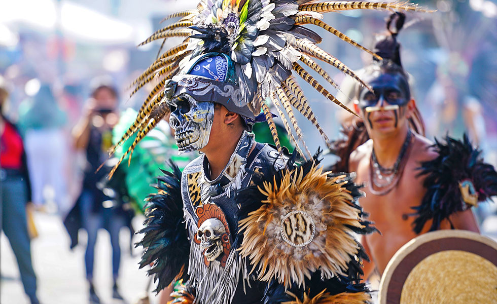 Buskers & Performance on Zocalo Square - Photo 4