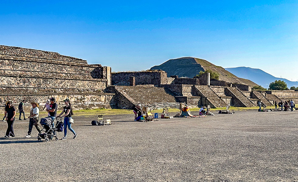 Pyramids of the Sun & Moon, Teotihuacan - Photo 3
