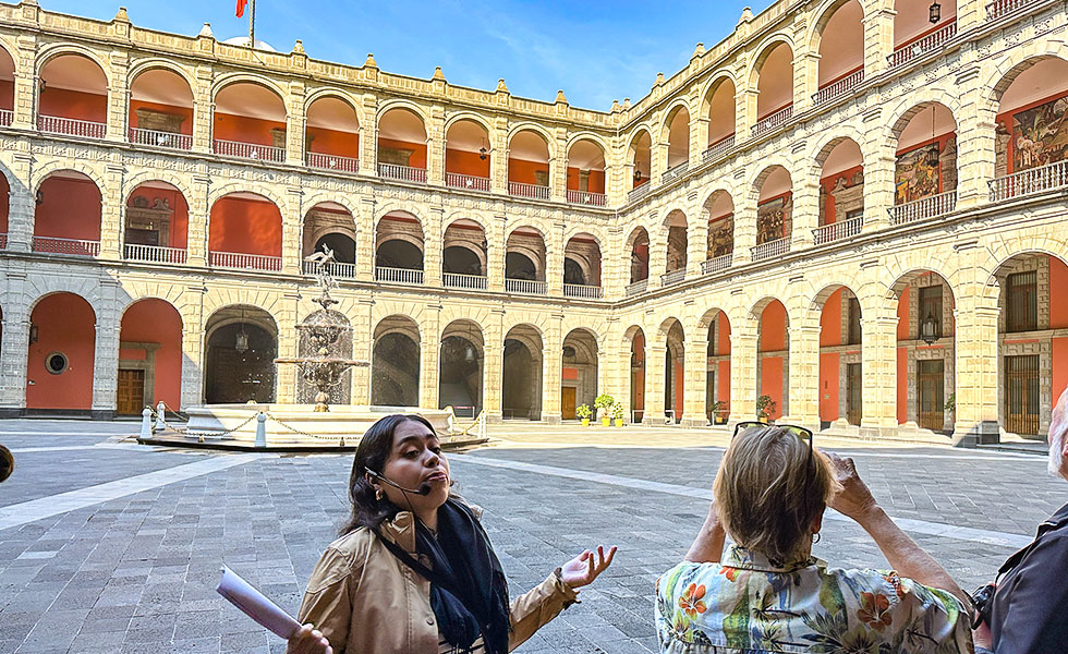 Palacio Nacional de Mexico - Photo 13