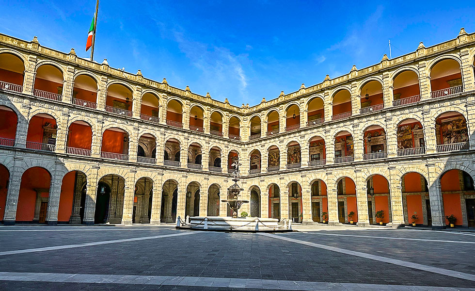 Palacio Nacional de Mexico - Photo 12