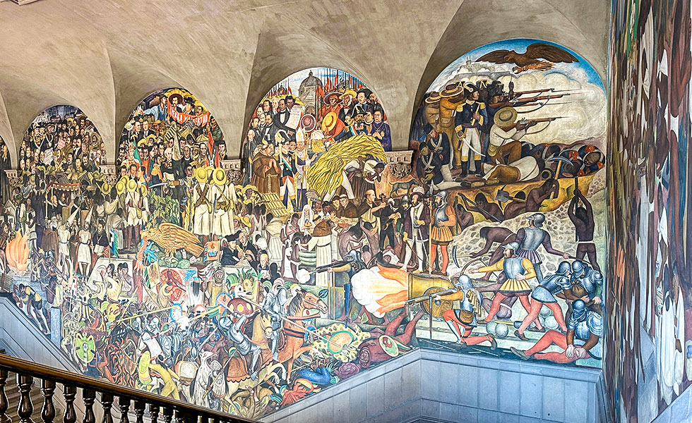 Palacio Nacional de Mexico - Photo 21