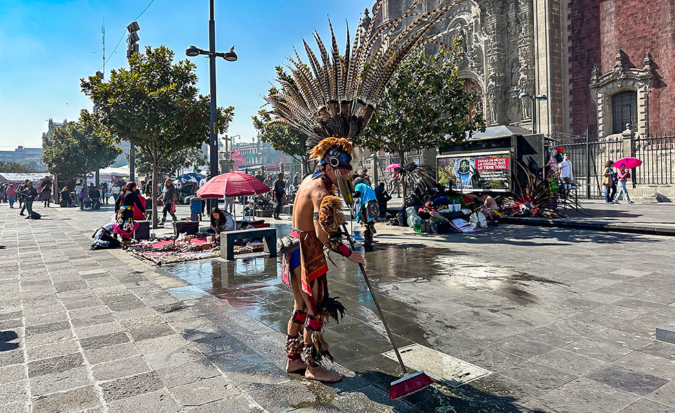 Zocalo Square in Mexico City - Photo 12