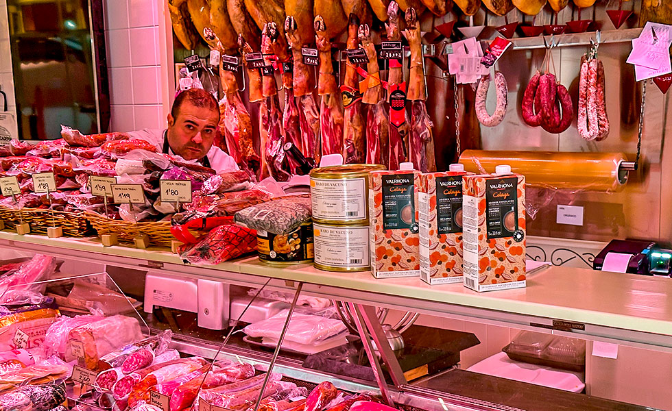 Mercado Anton Martin Market, Madrid - Photo 14