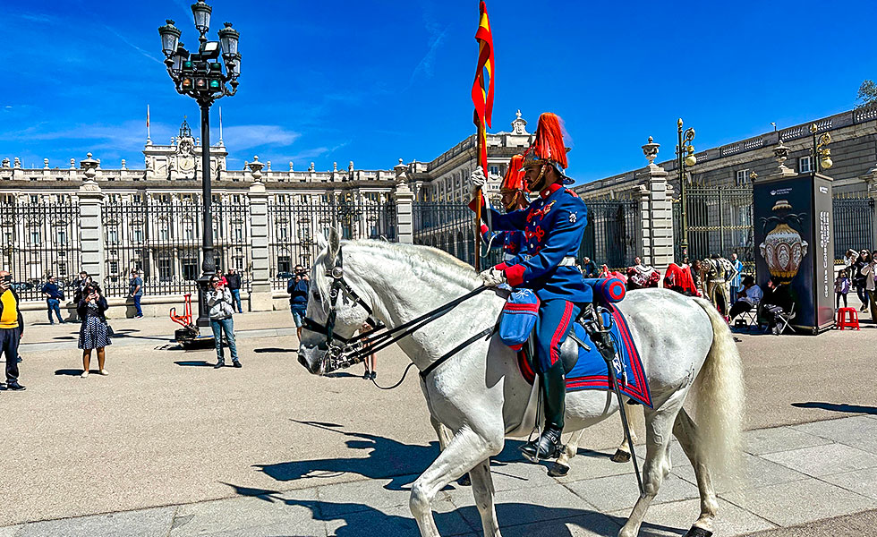 Royal Palace of Madrid - Photo 7