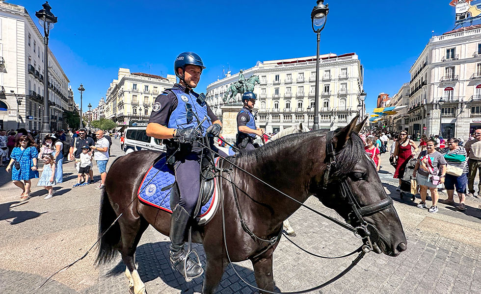 Puerta del Sol, Madrid - Photo 8