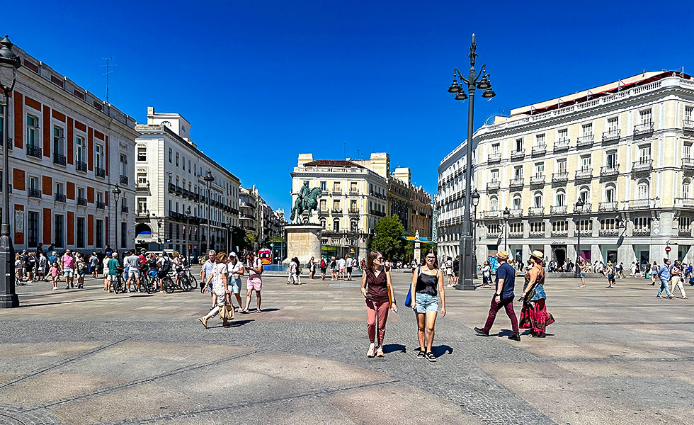 Puerta del Sol, Madrid - Photo 1