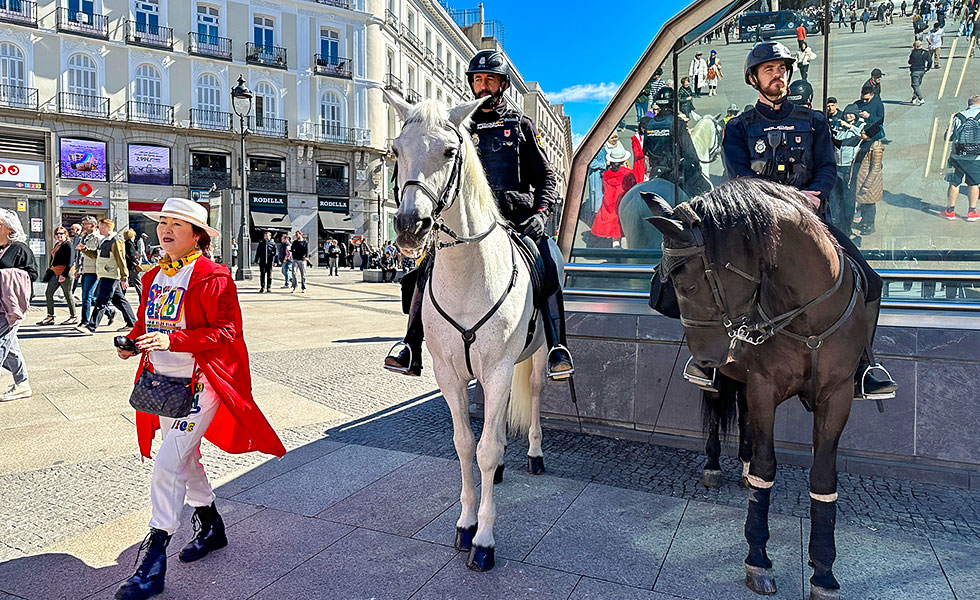 Puerta del Sol, Madrid - Photo 11