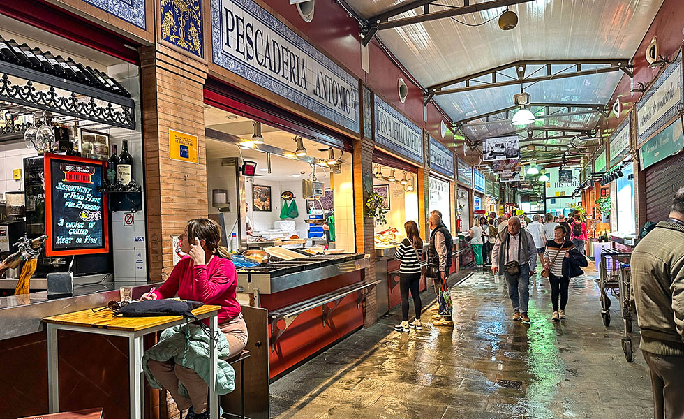 Mercado De Triana, Market in Seville - Photo 9