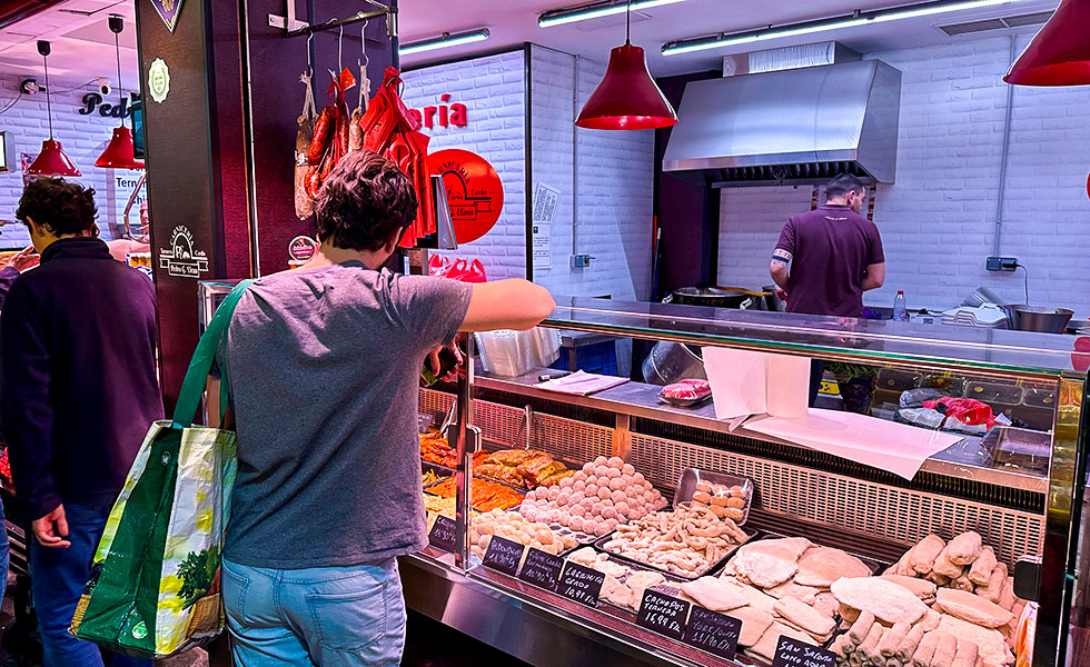 Mercado De Triana, Market in Seville - Photo 22