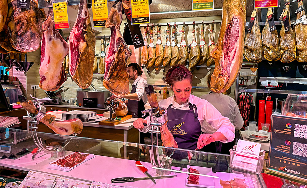 Mercado De Triana, Market in Seville - Photo 27