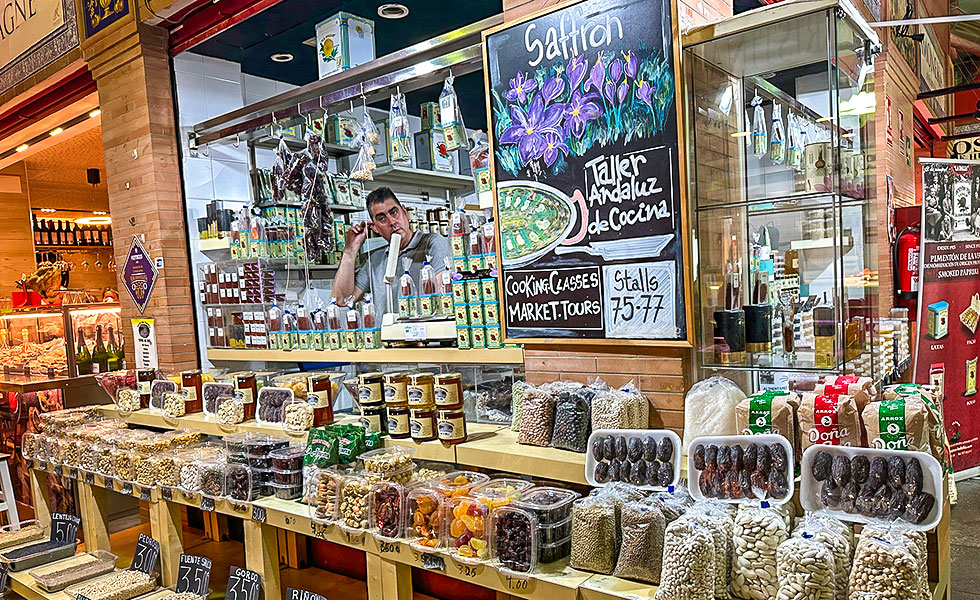 Mercado De Triana, Market in Seville - Photo 11