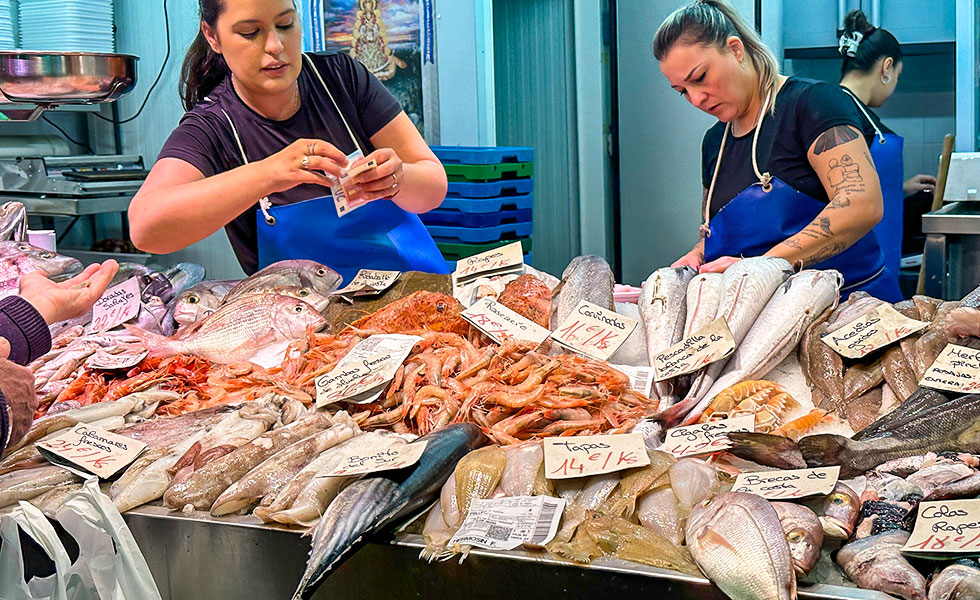 Mercado De Triana, Market in Seville - Photo 19