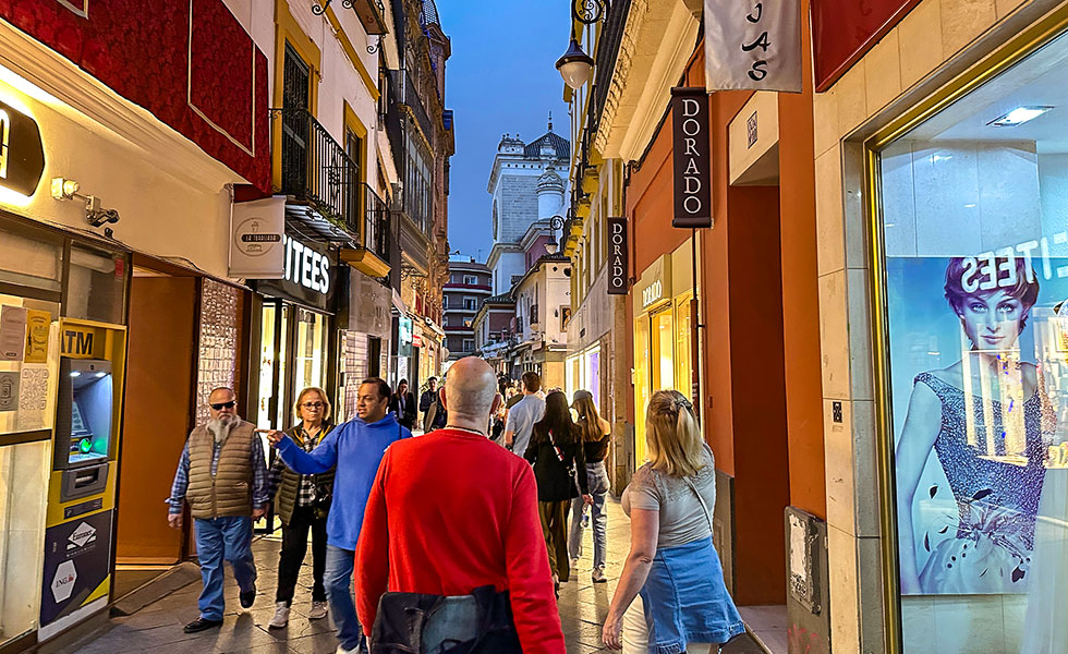 Seville Old Town - Photo 23