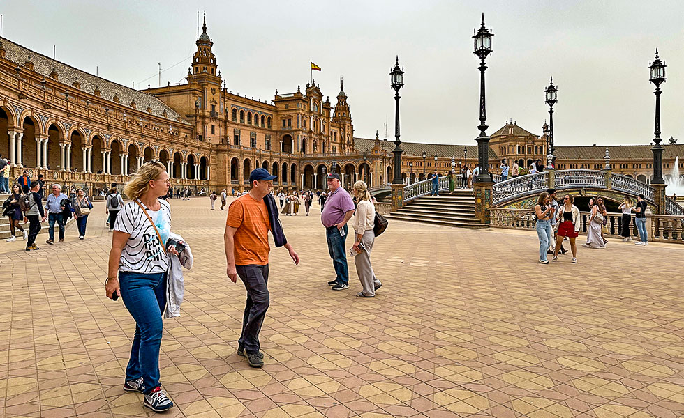 Plaza de Espana, Seville - Photo 10
