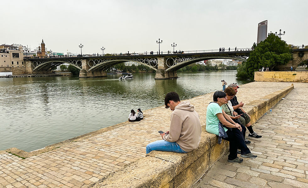 Puente de Isabel II, Seville - Photo 6