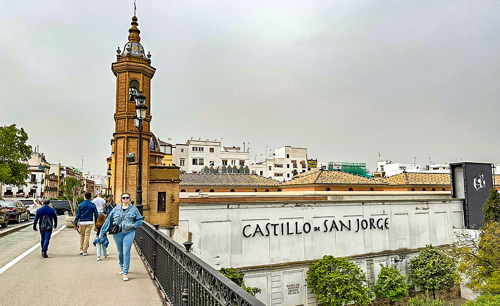 Puente de Isabel II, Seville - Photo 2