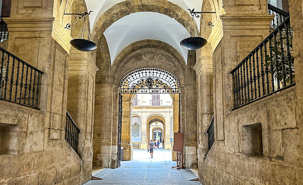 University of Seville - Photo 3