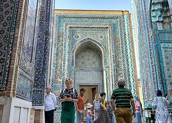 Shakhi Zinda Tour in Samarkand