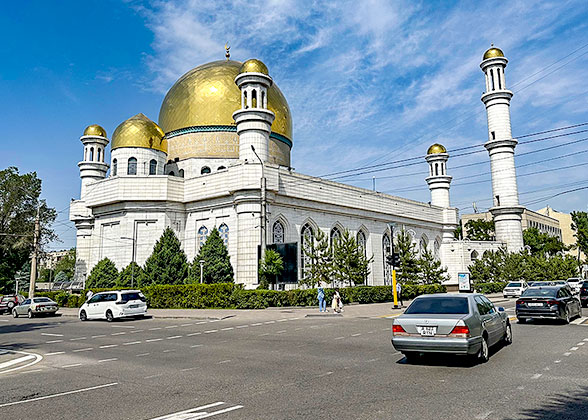 Have a City Tour in Almaty