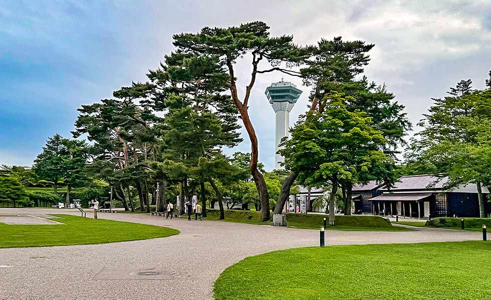 Goryokaku Park, Hakodate - Photo 9