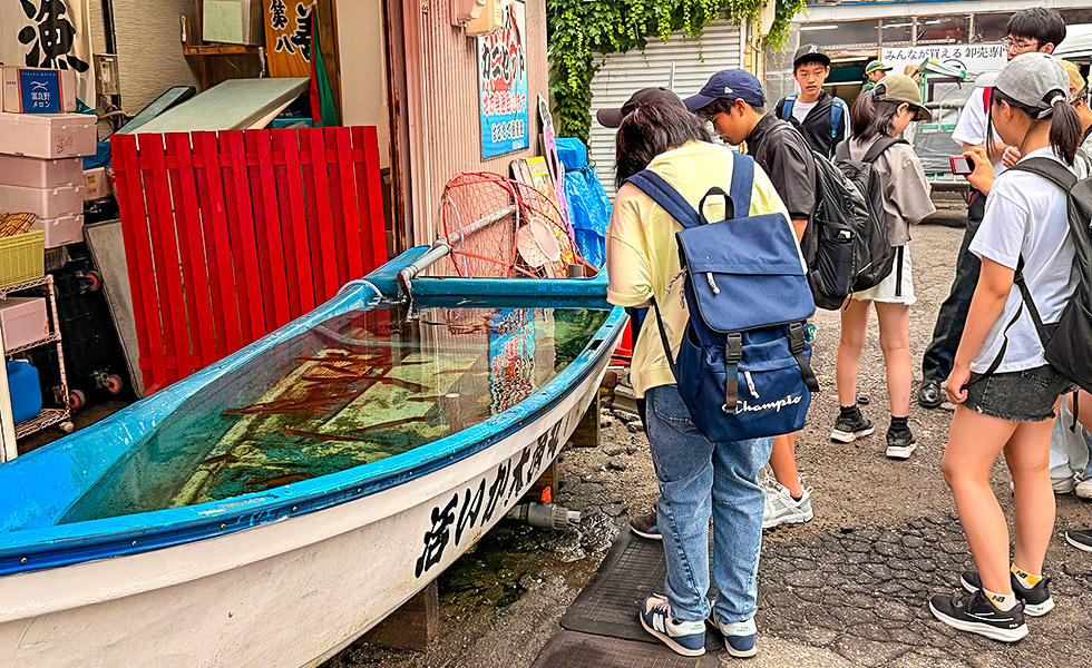 Hakodate Morning Market - Photo 2