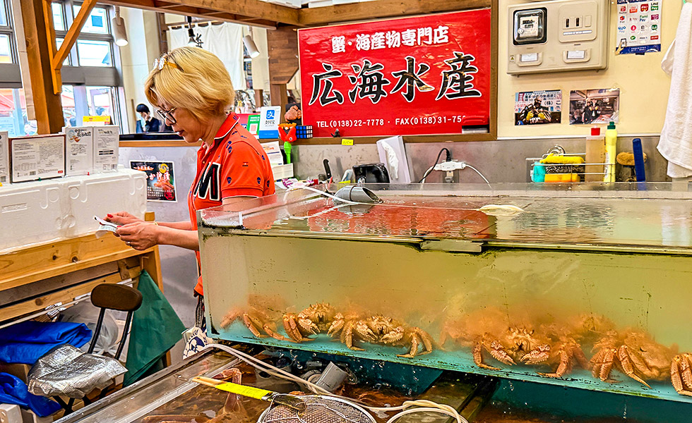 Hakodate Morning Market - Photo 12