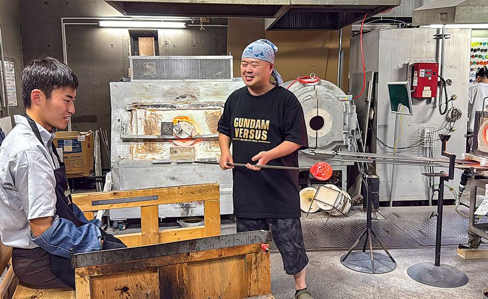 Experience Making Glass Product - Photo 6