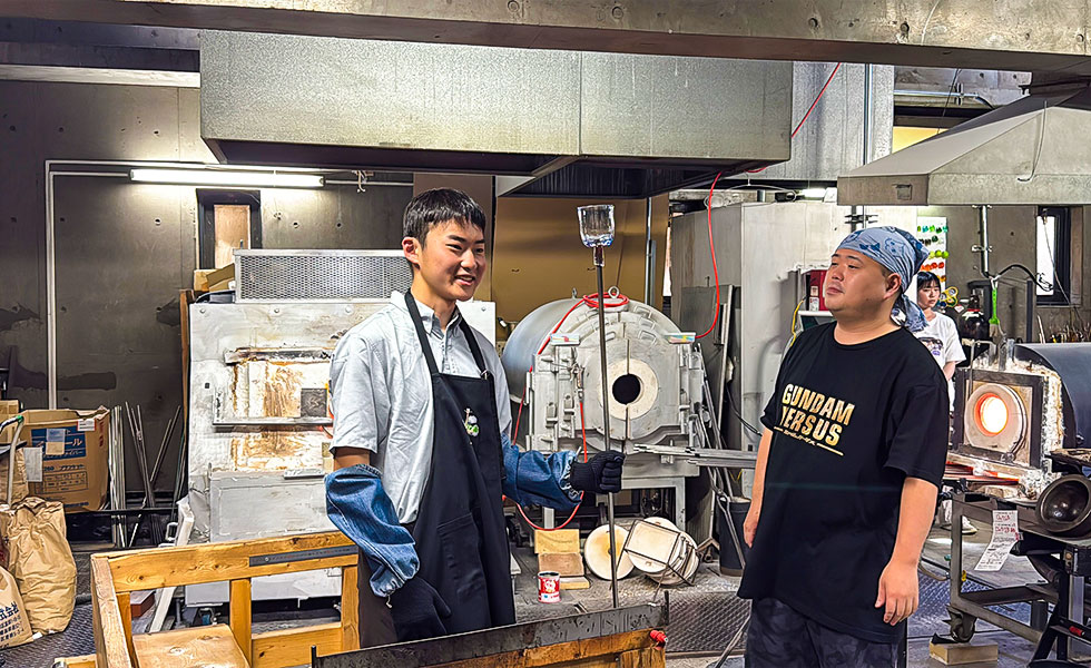 Experience Making Glass Product - Photo 11