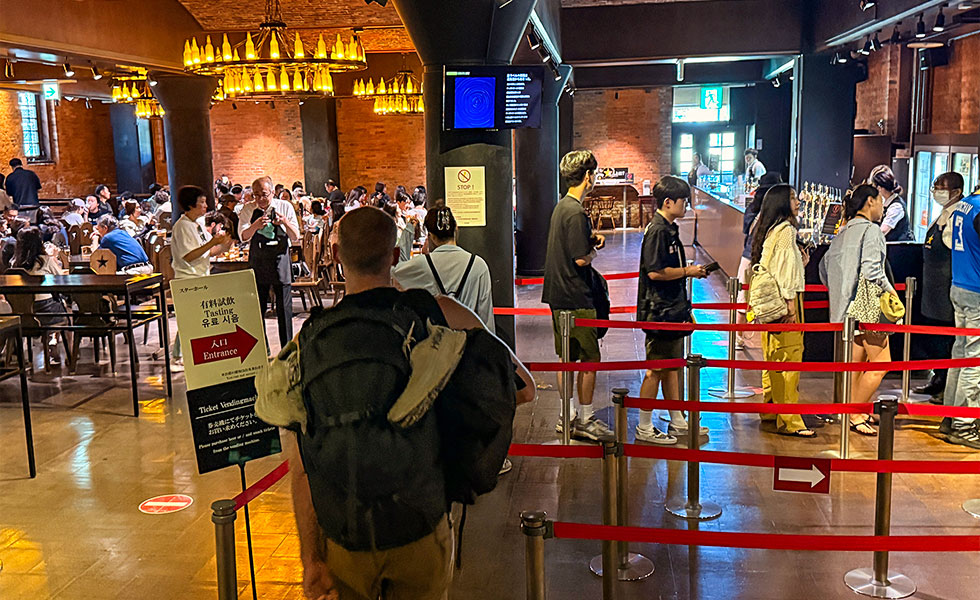 Queueing for Tasting