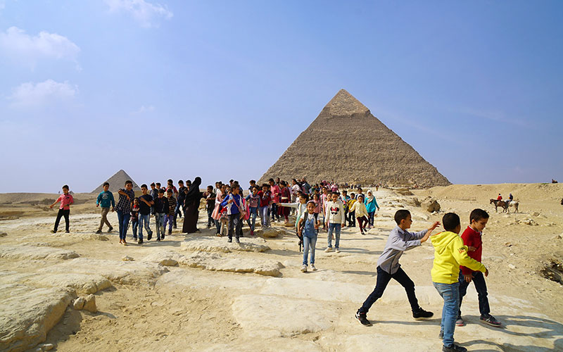 Student Field Observation during an Egypt STEM archaeology school trip